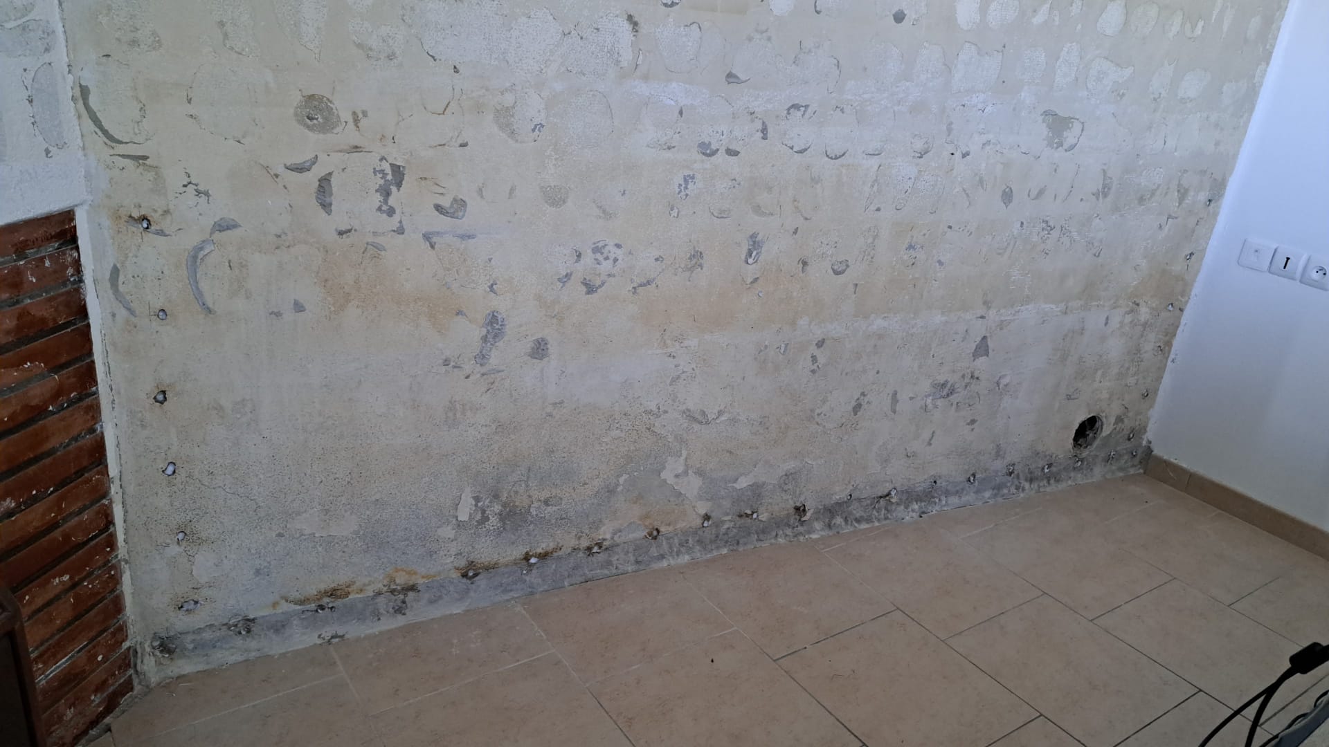 traitement humidité mur maison Arbanats
